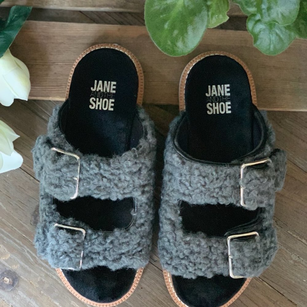 Jane and the Shoe - Kiki Slide - Picture 3 of 3